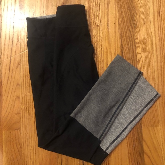 Outdoor Voices Pants - OV 7/8 tri tone leggings Outdoor Voices Pants - OV 7/8 tri tone leggings